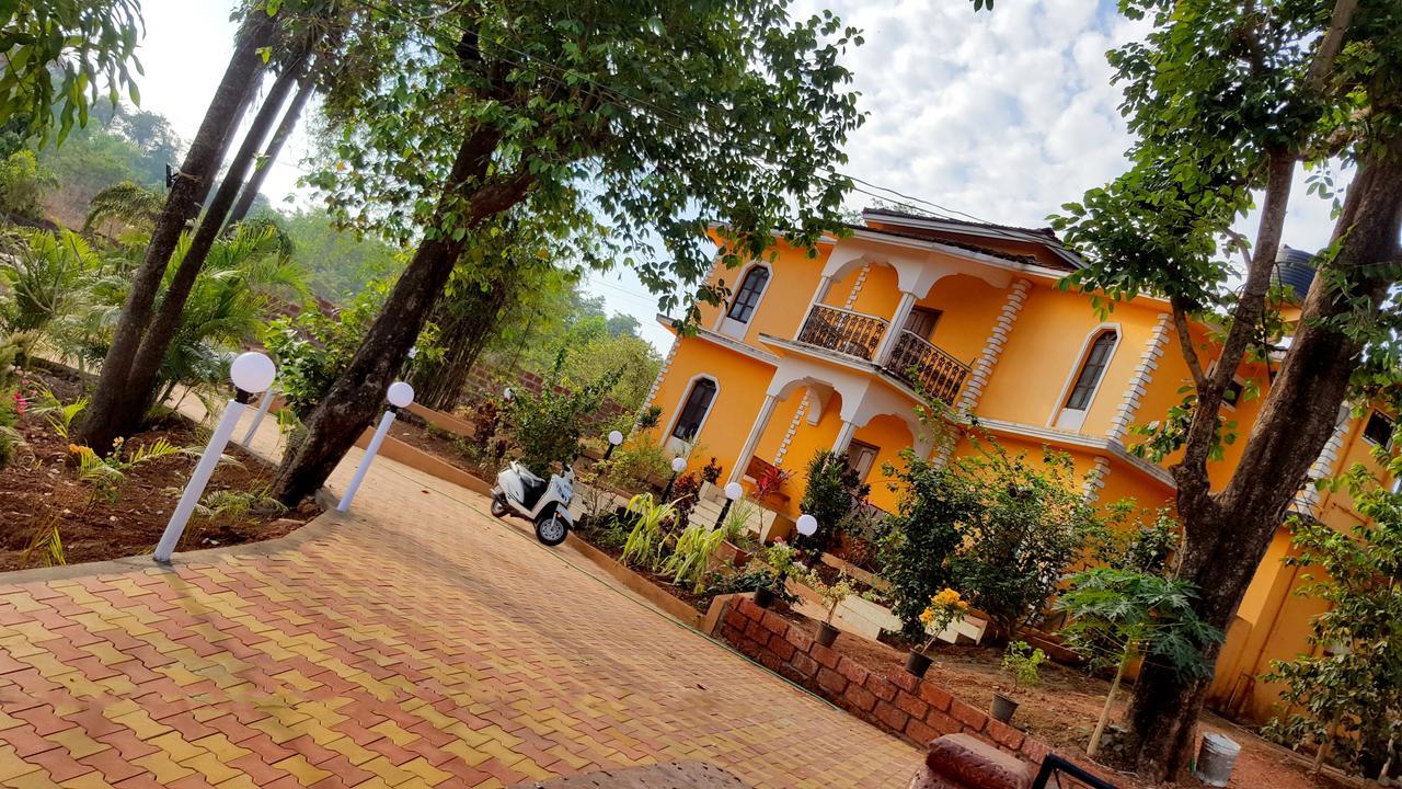 Cozywoods Hill Resort Banastarim Buitenkant foto
