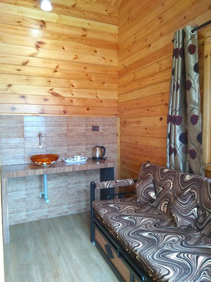 Cozywoods Hill Resort Banastarim Buitenkant foto