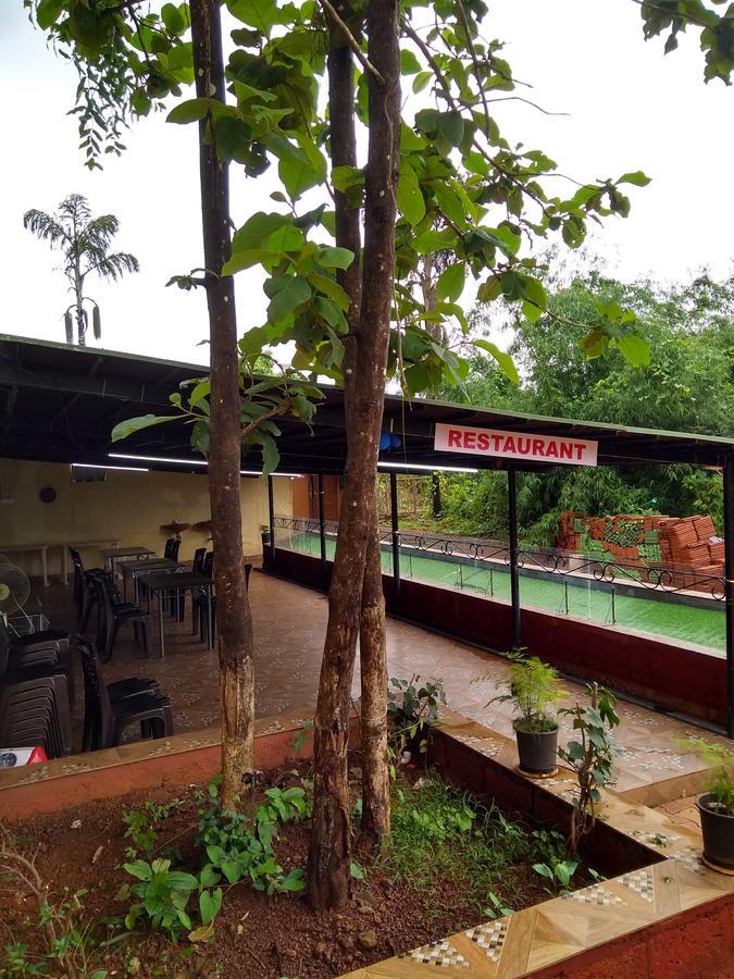 Cozywoods Hill Resort Banastarim Buitenkant foto