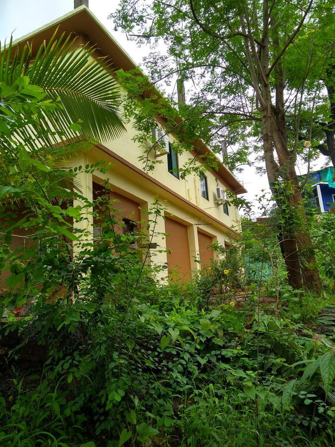 Cozywoods Hill Resort Banastarim Buitenkant foto