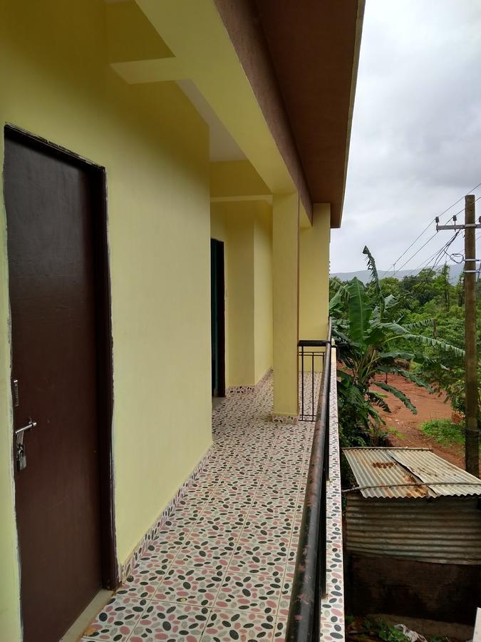 Cozywoods Hill Resort Banastarim Buitenkant foto