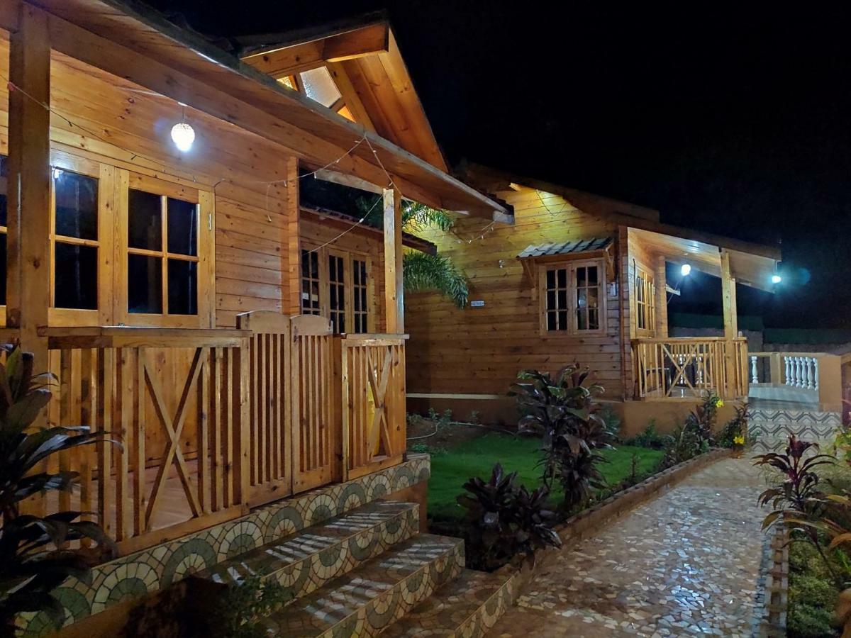 Cozywoods Hill Resort Banastarim Buitenkant foto