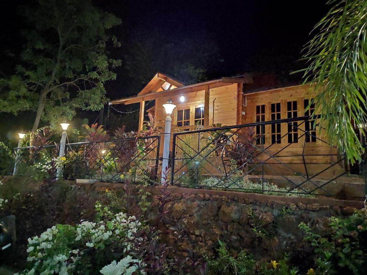 Cozywoods Hill Resort Banastarim Buitenkant foto