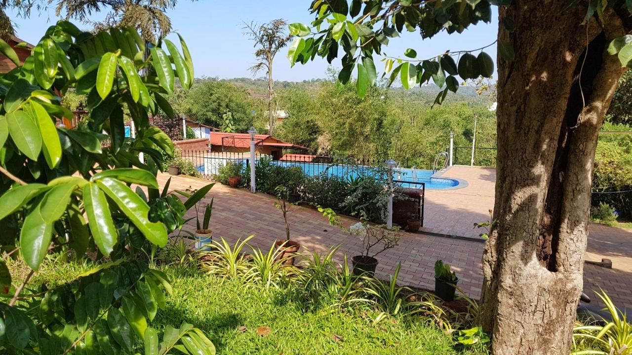 Cozywoods Hill Resort Banastarim Buitenkant foto